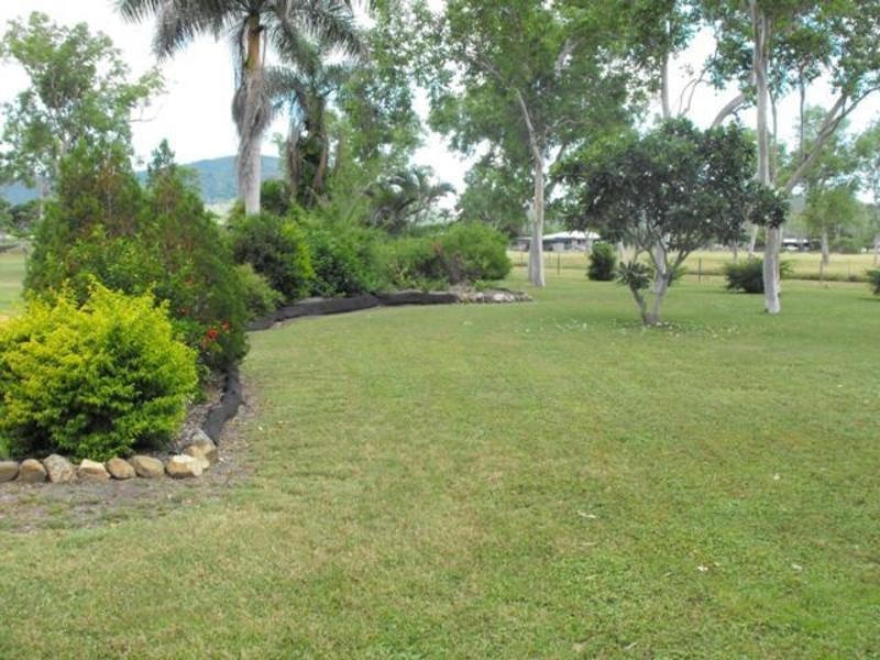 16 Duggan Drive, Alligator Creek QLD 4816