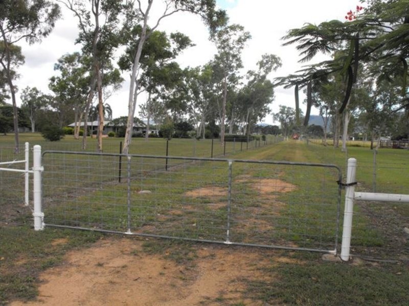 16 Duggan Drive, Alligator Creek QLD 4816