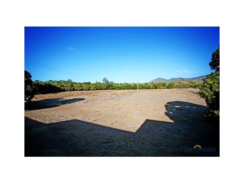 43 Alligator Creek, Alligator Creek QLD 4816