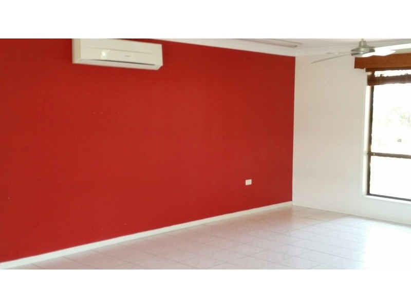 6 Amber Avenue, Rasmussen QLD 4815