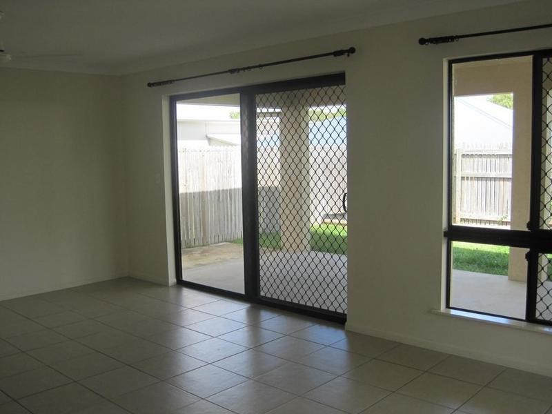 * Calliope Close, Douglas QLD 4814