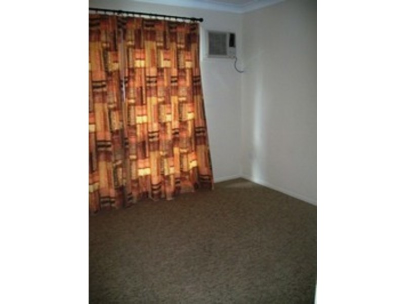 * Calliope Close, Douglas QLD 4814