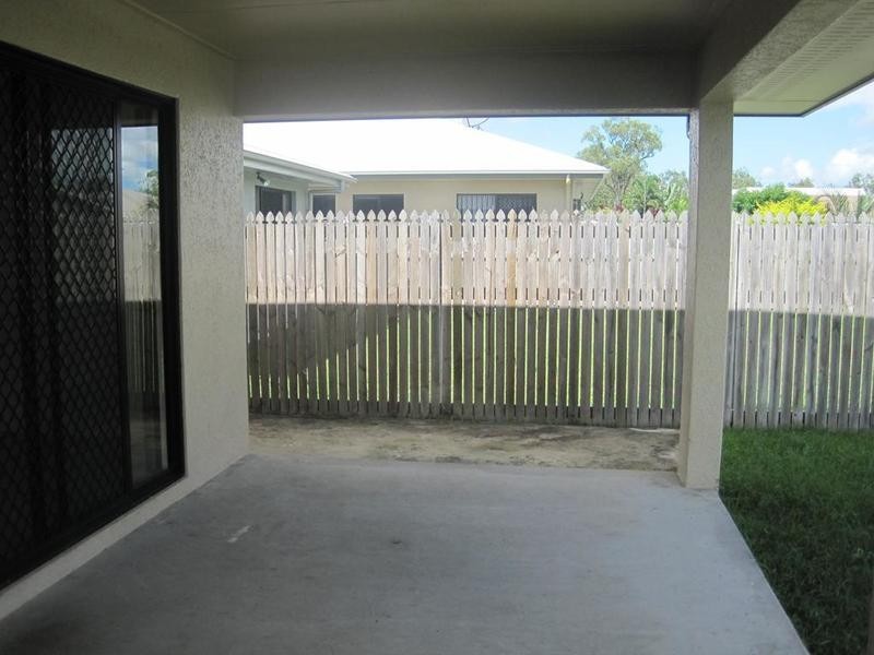 * Calliope Close, Douglas QLD 4814