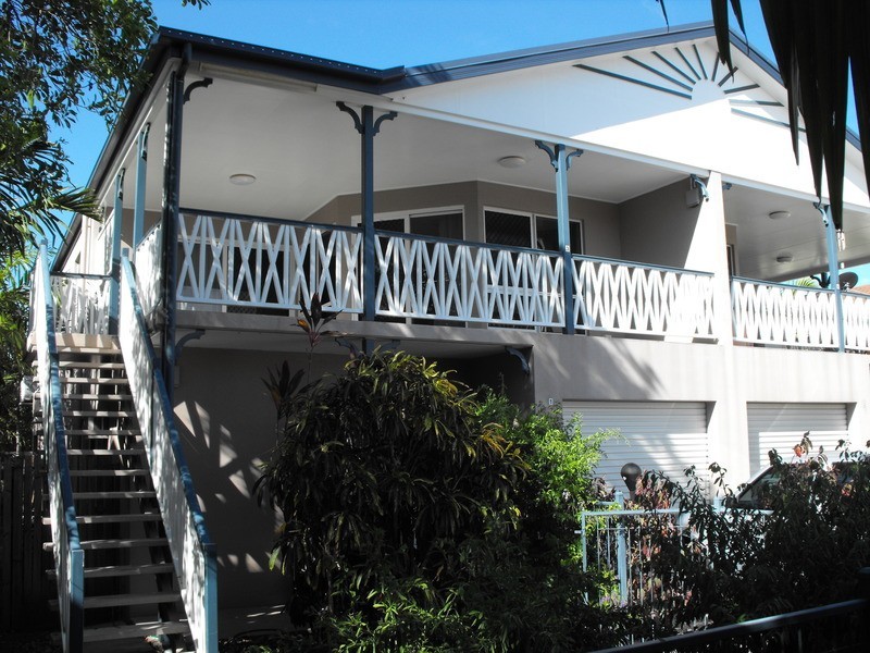 12 HIRST STREET, Hermit Park QLD 4812