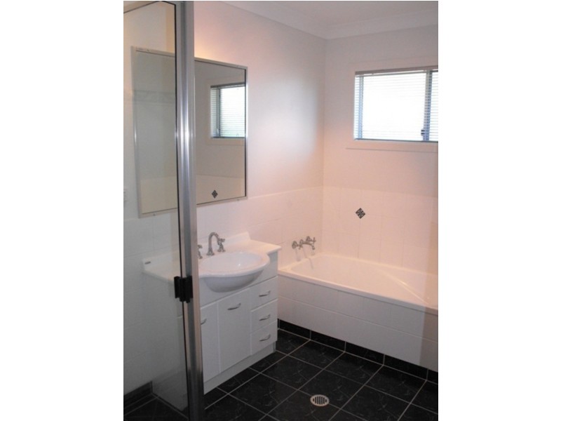 12 HIRST STREET, Hermit Park QLD 4812