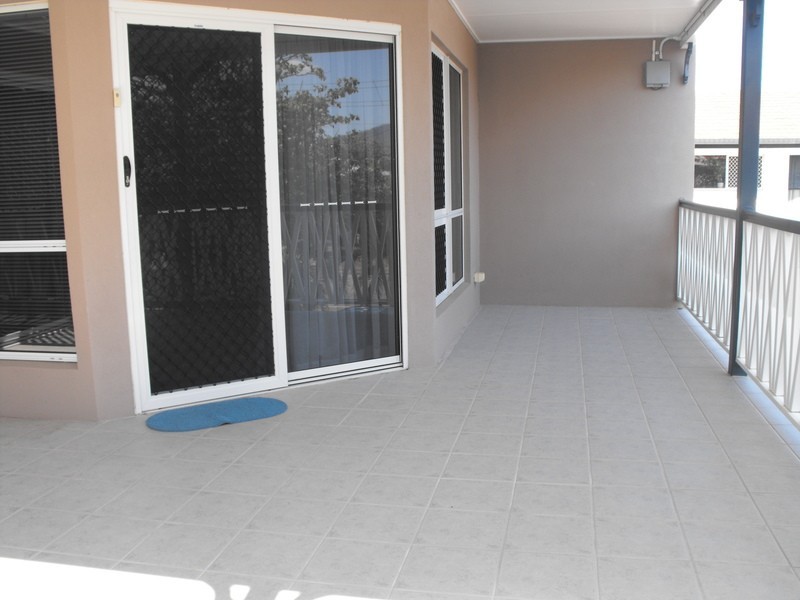 12 HIRST STREET, Hermit Park QLD 4812