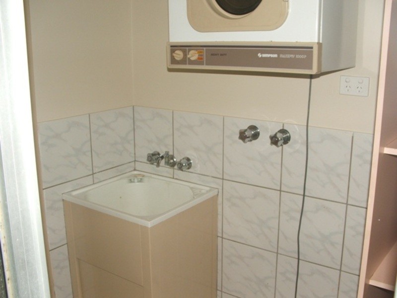 2/47 Ahearn Street Hermit Park, Hermit Park QLD 4812