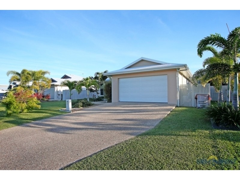 * Hillock Crescent, Bushland Beach QLD 4818