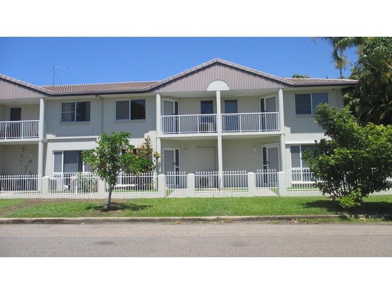 15 LOWTH STREET, Rosslea QLD 4812
