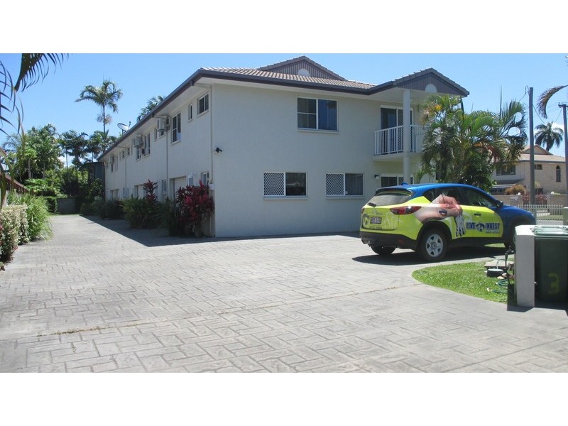 15 LOWTH STREET, Rosslea QLD 4812