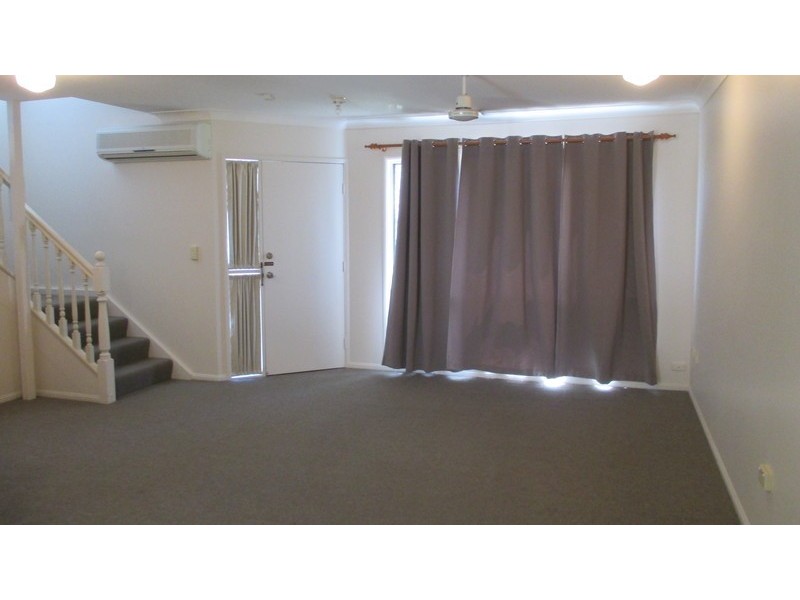 15 LOWTH STREET, Rosslea QLD 4812