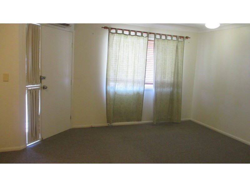 15 LOWTH STREET, Rosslea QLD 4812