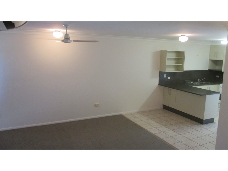 15 LOWTH STREET, Rosslea QLD 4812