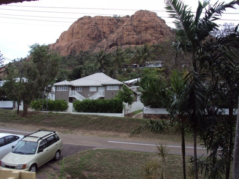 5/1 Burke Street, North Ward QLD 4810