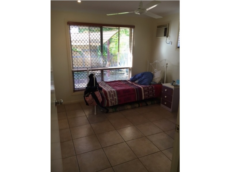 ** Carallia Place, Douglas QLD 4814