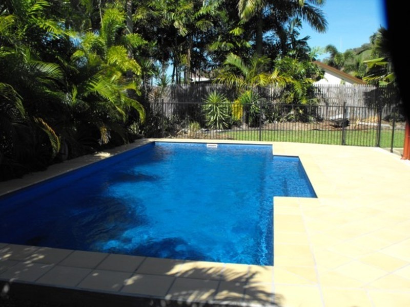 14 Crestbrook Drive, Mount Louisa QLD 4814