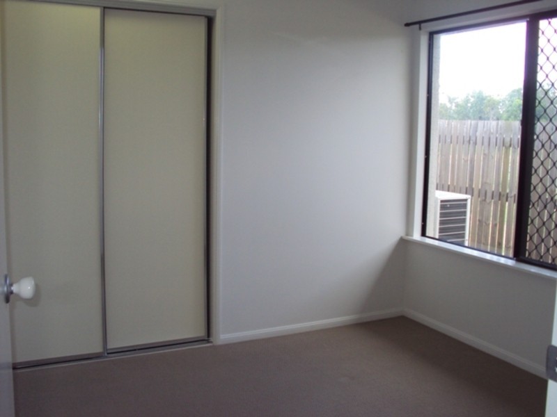 21 Firetail Pkt, Kelso QLD 4815