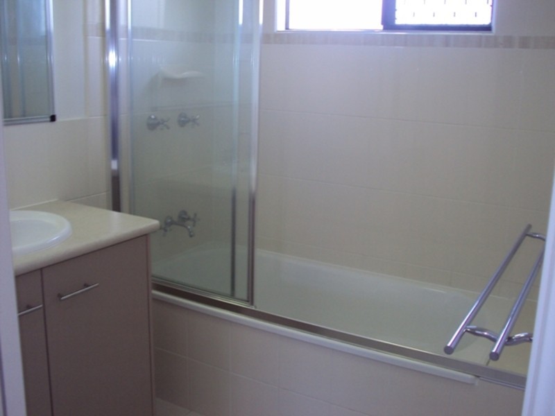 21 Firetail Pkt, Kelso QLD 4815