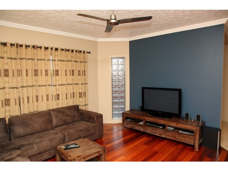 3 Tea Tree Court, Mount Louisa QLD 4814