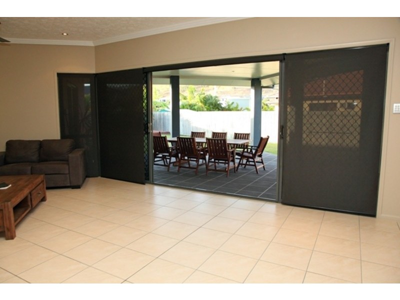 3 Tea Tree Court, Mount Louisa QLD 4814