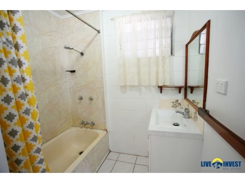 13 Prairie Street, Kirwan QLD 4817