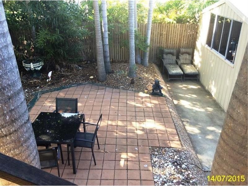 * John Street, West End QLD 4810