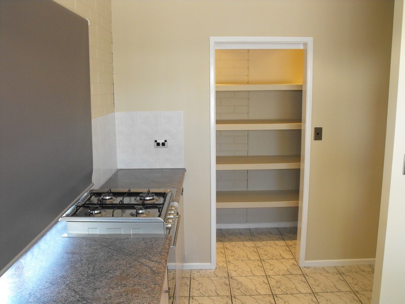 * Gelling Crescent, Douglas QLD 4814