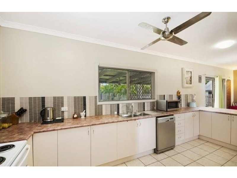 * Mendi Drive, Bushland Beach QLD 4818