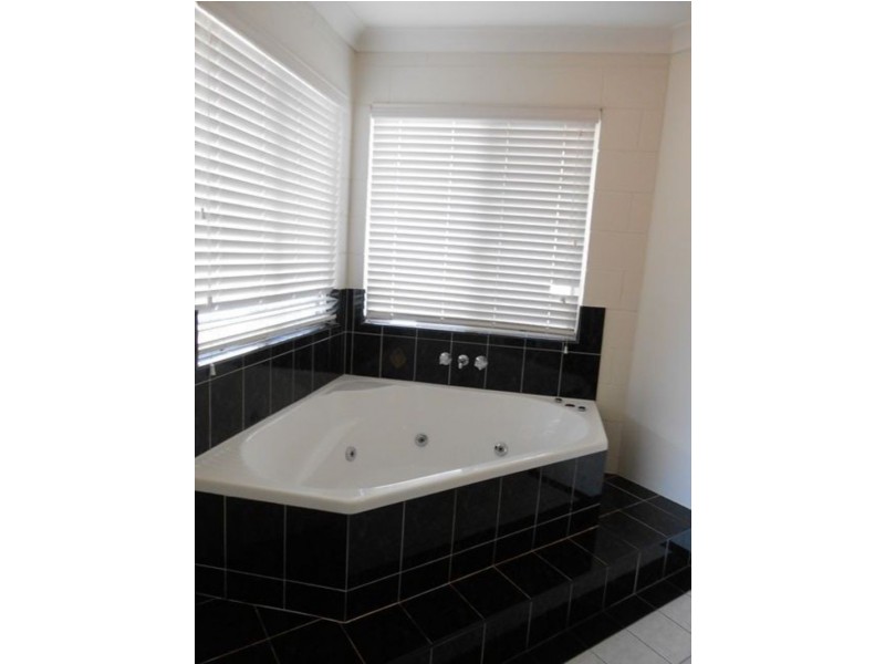 ** Gatwick Street, Burdell QLD 4818