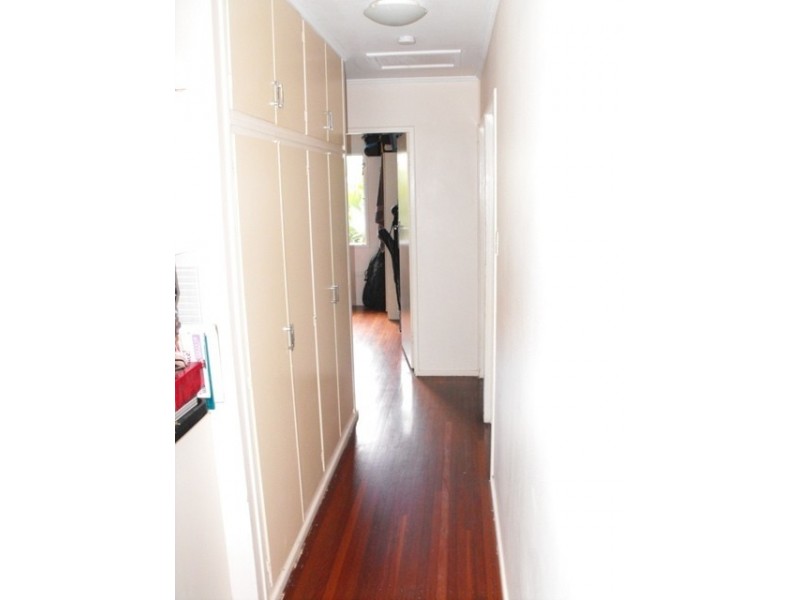 27 Choonda Street, Cranbrook QLD 4814