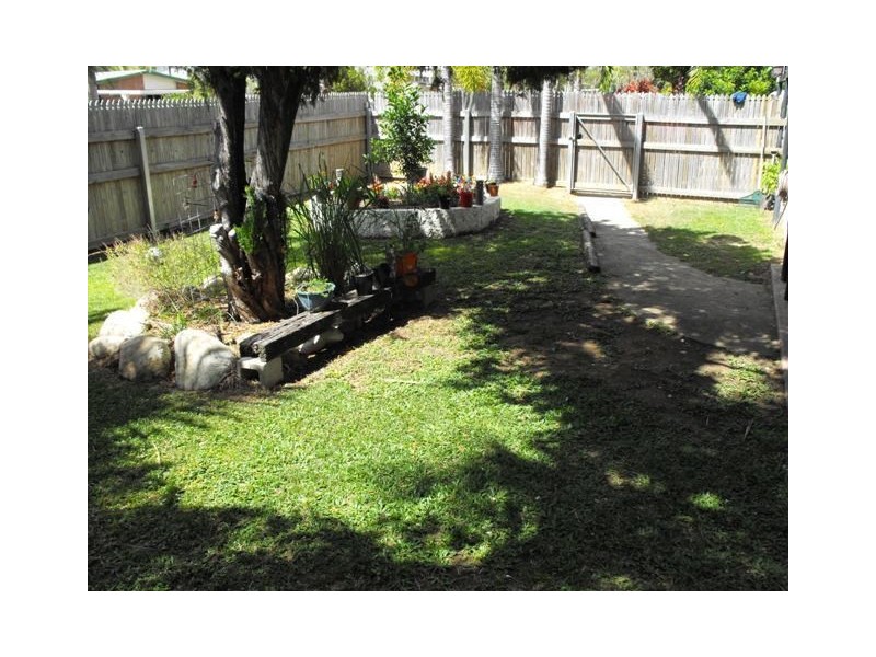 27 Choonda Street, Cranbrook QLD 4814