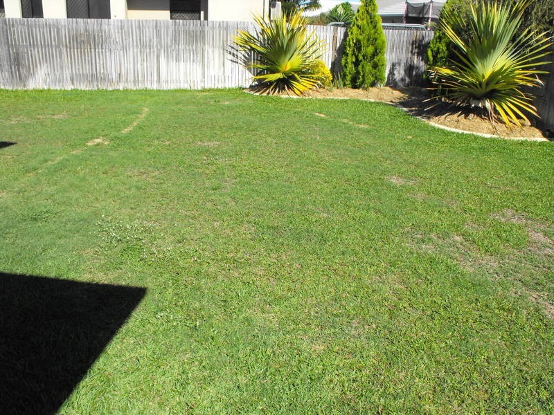 * Hexham Close, Burdell QLD 4818