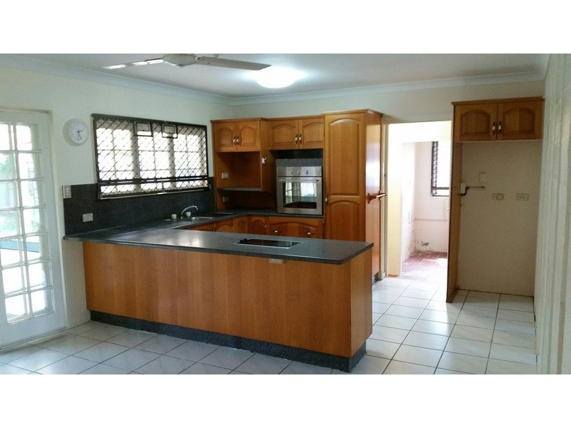 # Jennifer Street, Kelso QLD 4815