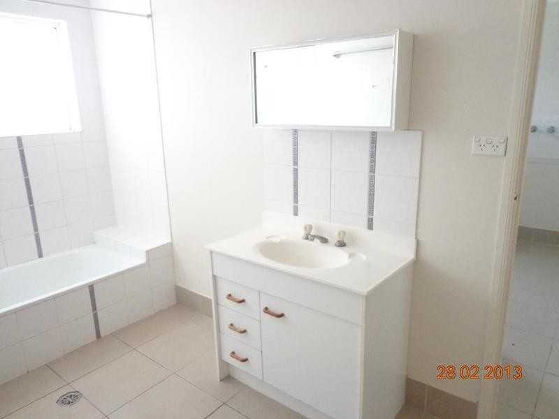 * Christian Court, Mount Louisa QLD 4814
