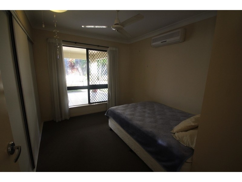 * Monte Visto Court, Mount Louisa QLD 4814