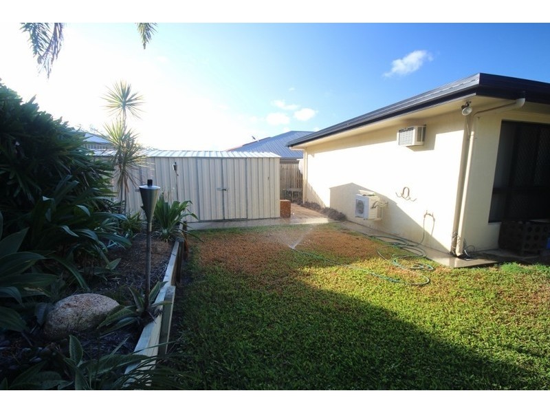 * Monte Visto Court, Mount Louisa QLD 4814
