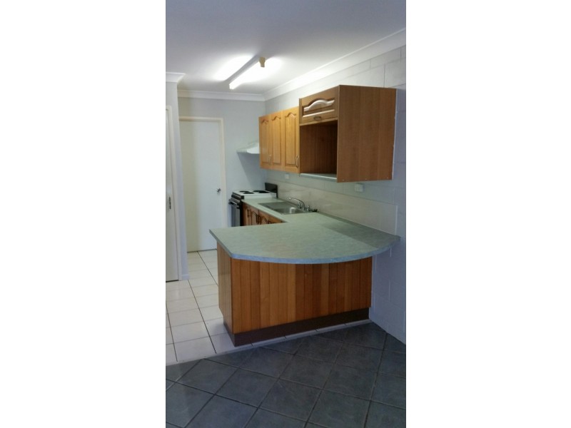 * Armstrong Street, Hermit Park QLD 4812