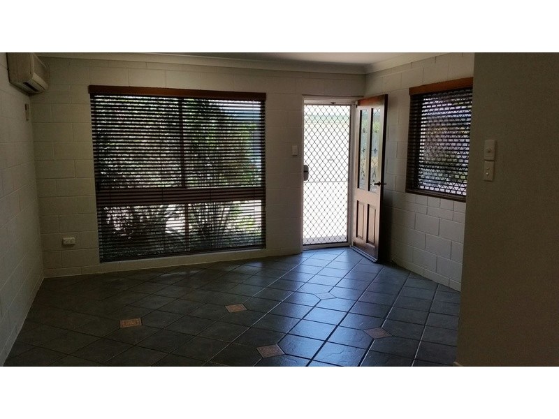 * Armstrong Street, Hermit Park QLD 4812