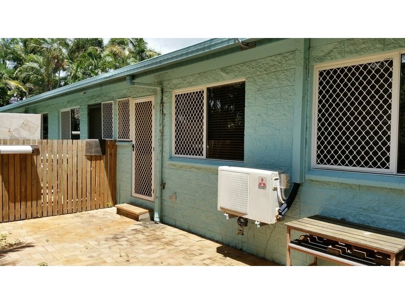 * Armstrong Street, Hermit Park QLD 4812