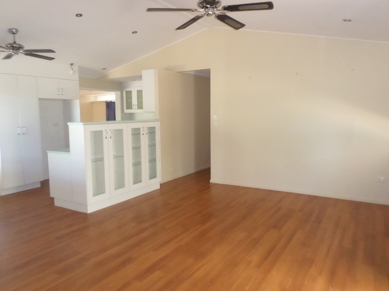 * Dunlop Street, Kelso QLD 4815