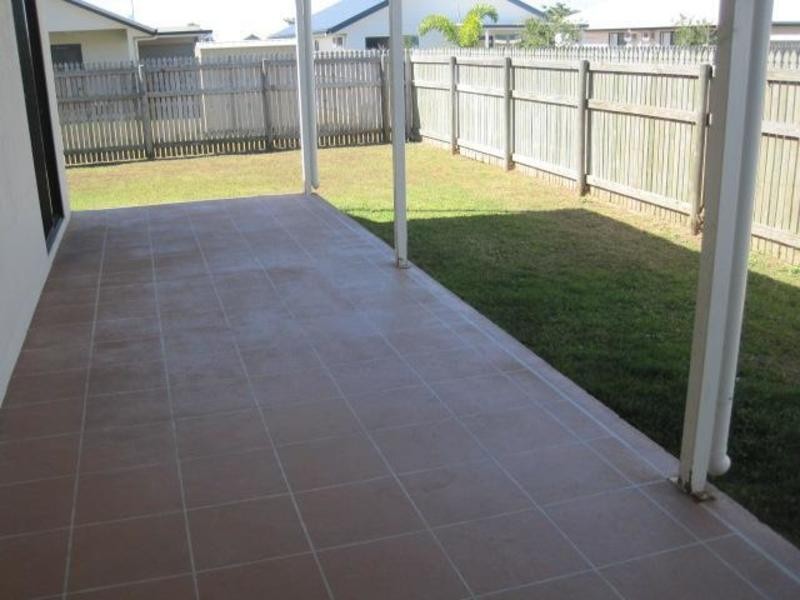 * Wexford Crescent, Deeragun QLD 4818
