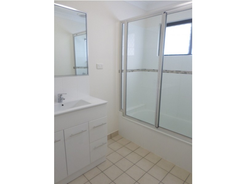 * Garrison Court, Mount Louisa QLD 4814