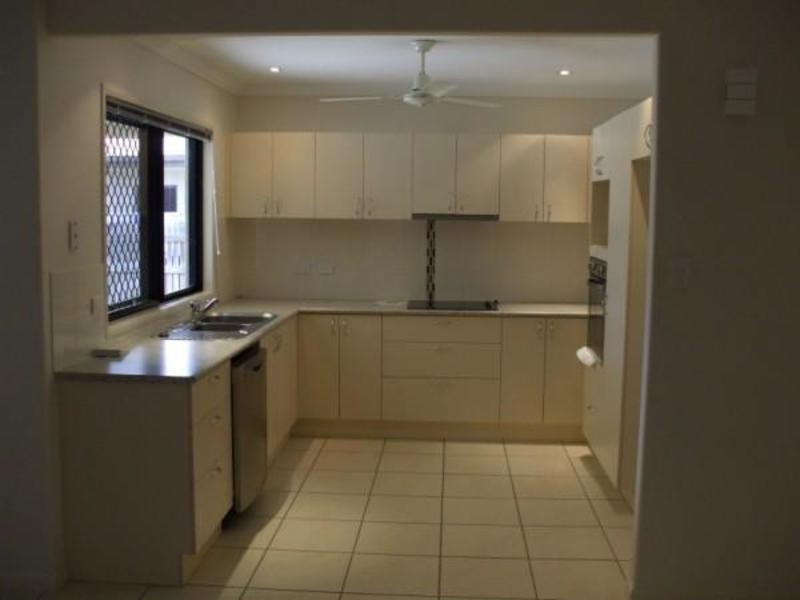 * Mannikin Way, Bohle Plains QLD 4817