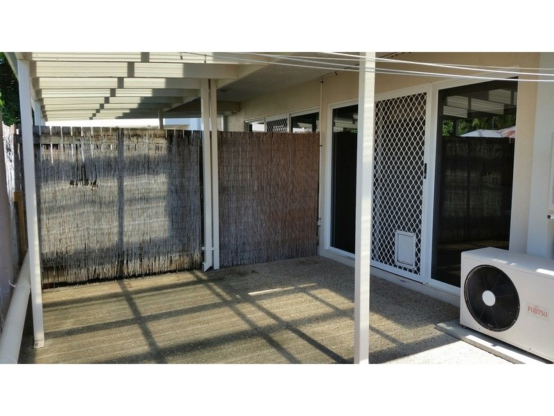 */8 Gleeson Street, Hermit Park QLD 4812