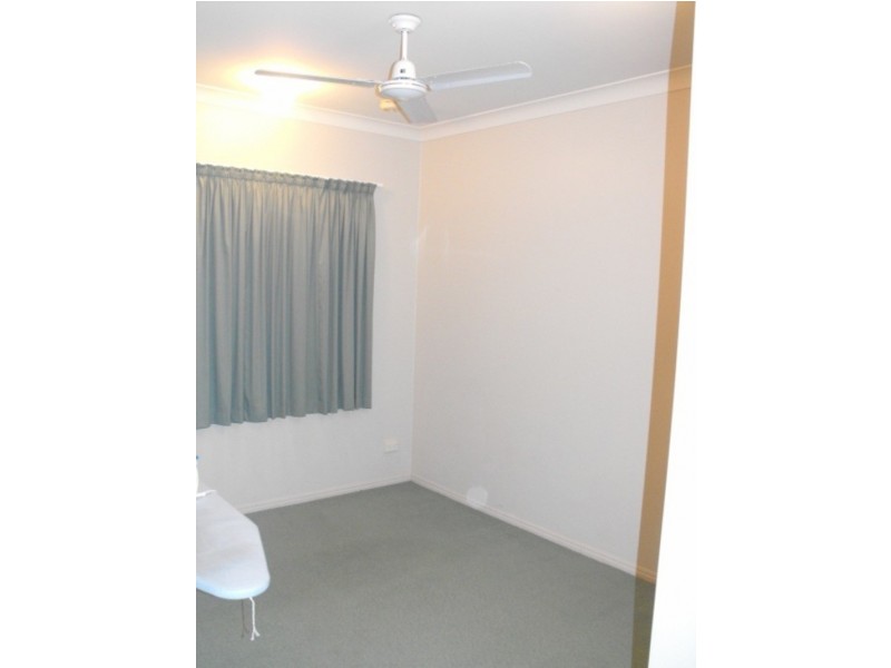 */30  Martinez Avenue, West End QLD 4810