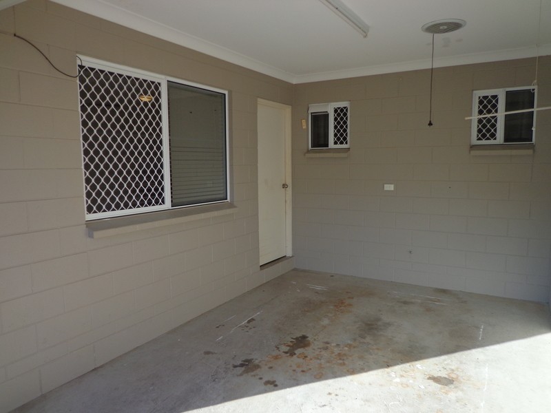 16 Benson Street, Rosslea QLD 4812