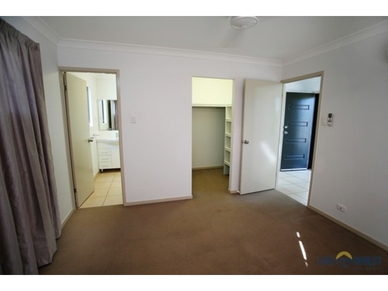 # Mannikin Way, Bohle Plains QLD 4817