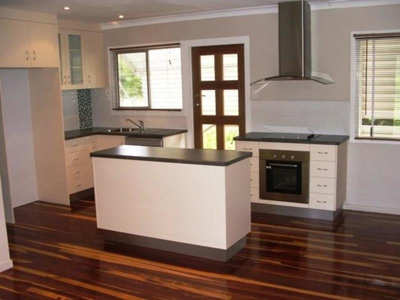 * Edison Street, Wulguru QLD 4811