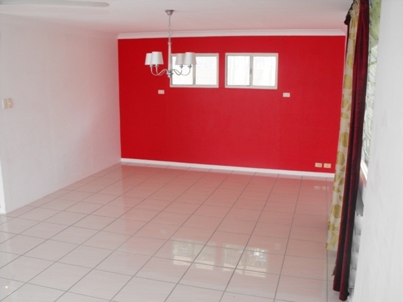 13 Rundle Street, Mount Louisa QLD 4814