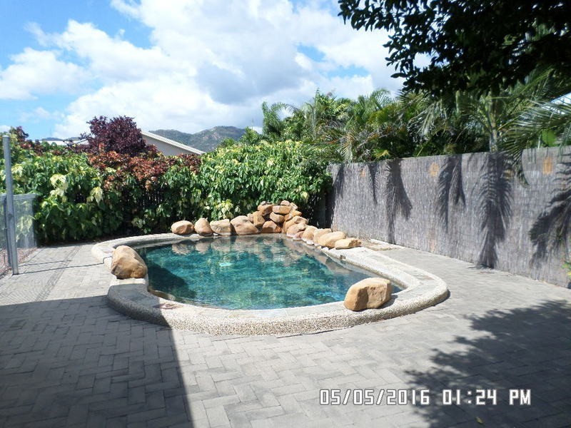 ** Leila Avenue, Rasmussen QLD 4815